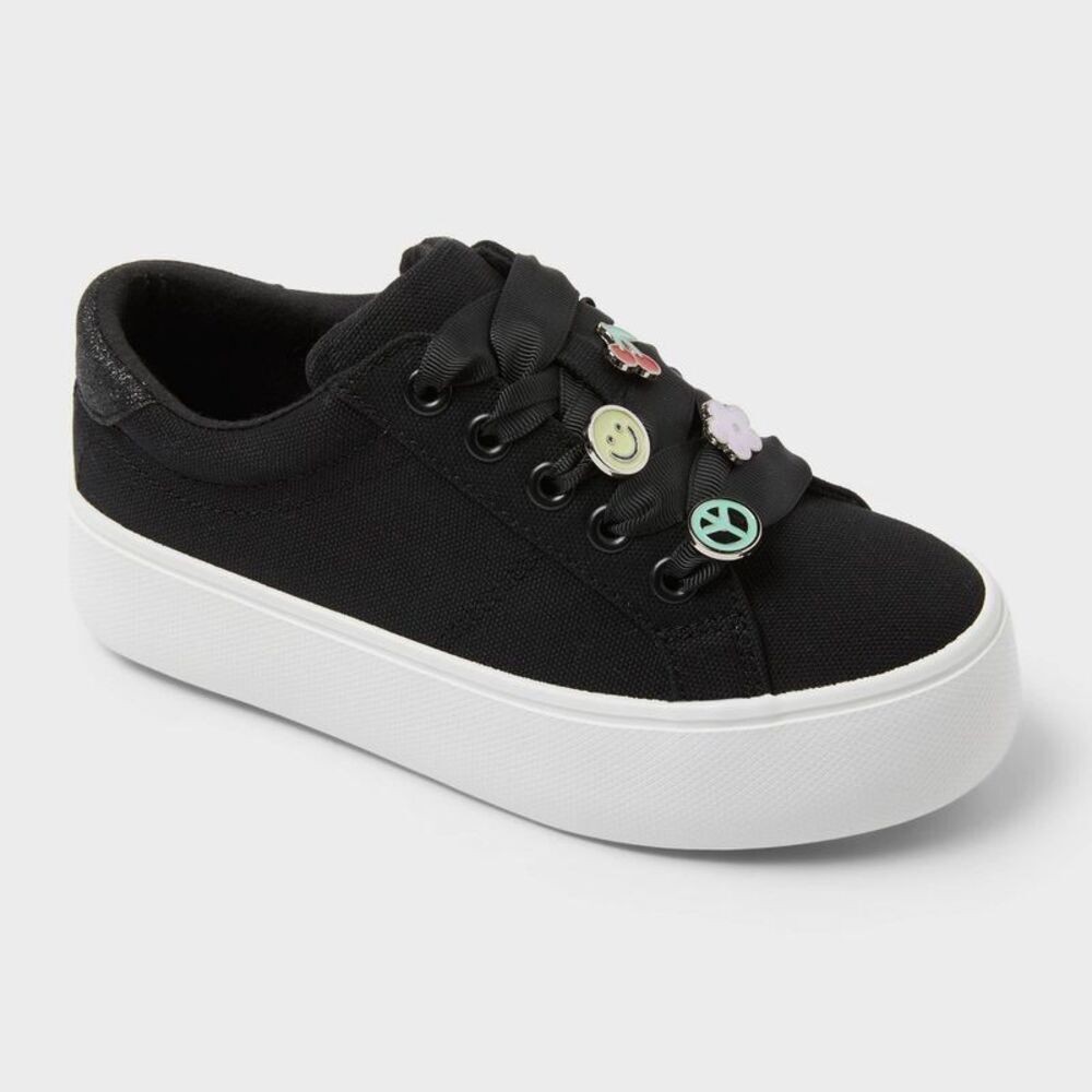 Cat & Jack - Kids' Wren Platform Charm Sneakers - Cat & Jack Bl Black
